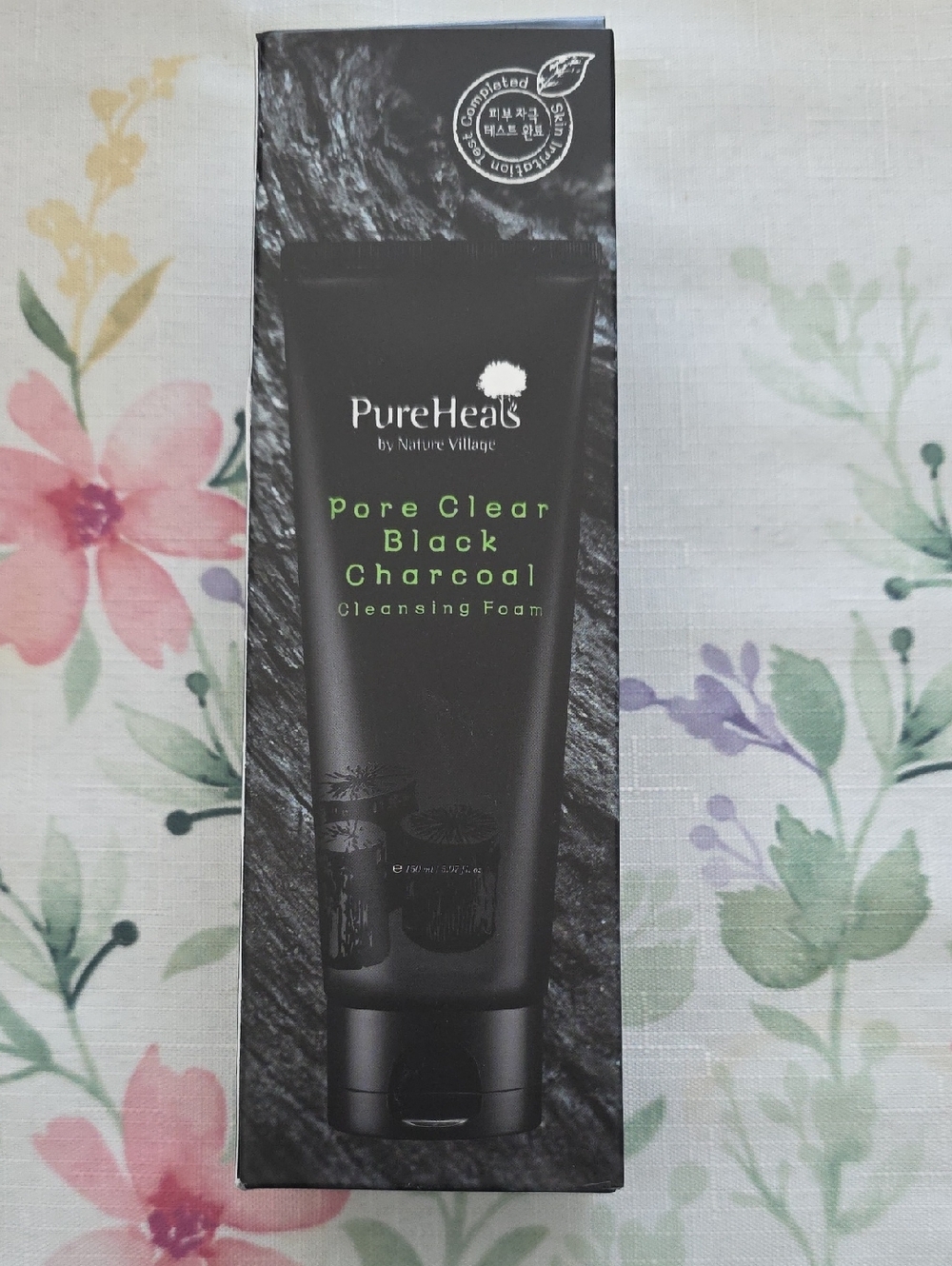 PureHeals Pore Clear Black Charcoal Cleansing Foam - Black